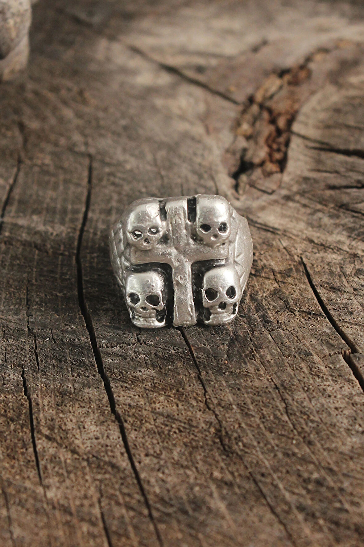 HEYF Antik Gümüş Renk Haç Kuru Kafa İşleme Ayarlanabilir Erkek Yüzük