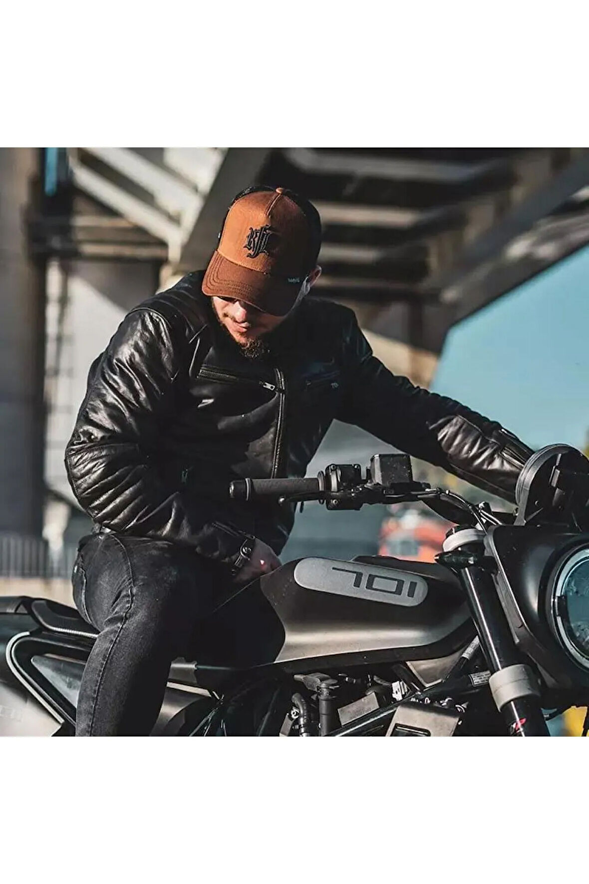 Owen Korumalı Bufalo Derisi Motorcu Montu