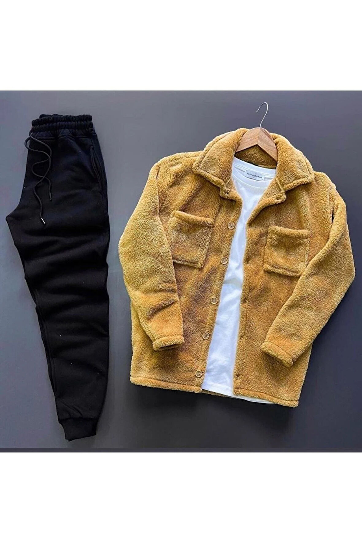 Unisex Bej Peluş Polar Hırka Gömlek Siyah Eşofman Altı ( Tişört Dahil Değildir)