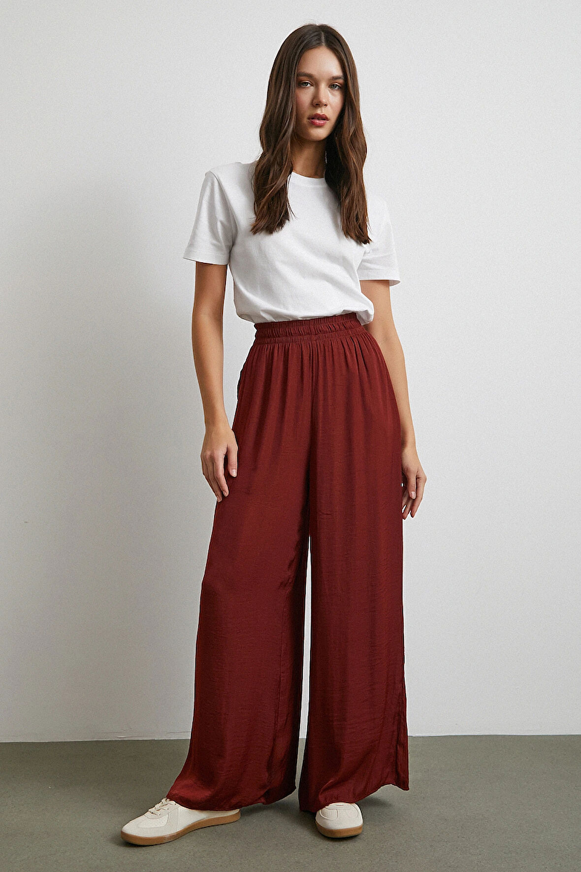 Beli Lastikli Dökümlü Geniş Paça Pantolon Kahve