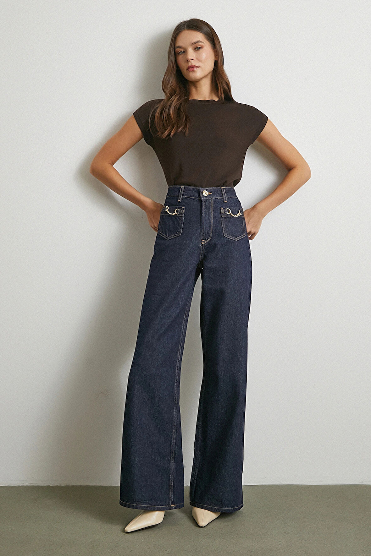 Yüksek Bel Cep Detaylı Zincirli Wide Leg Jean Lacivert