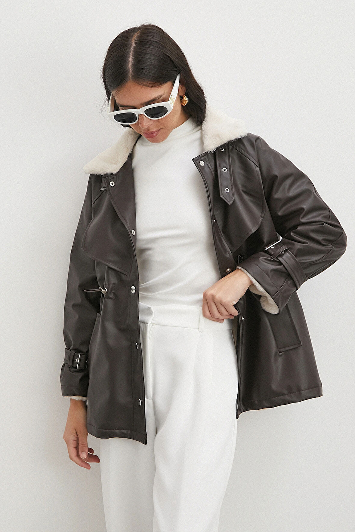 Kürklü Yaka Detaylı Deri Ceket Kahve