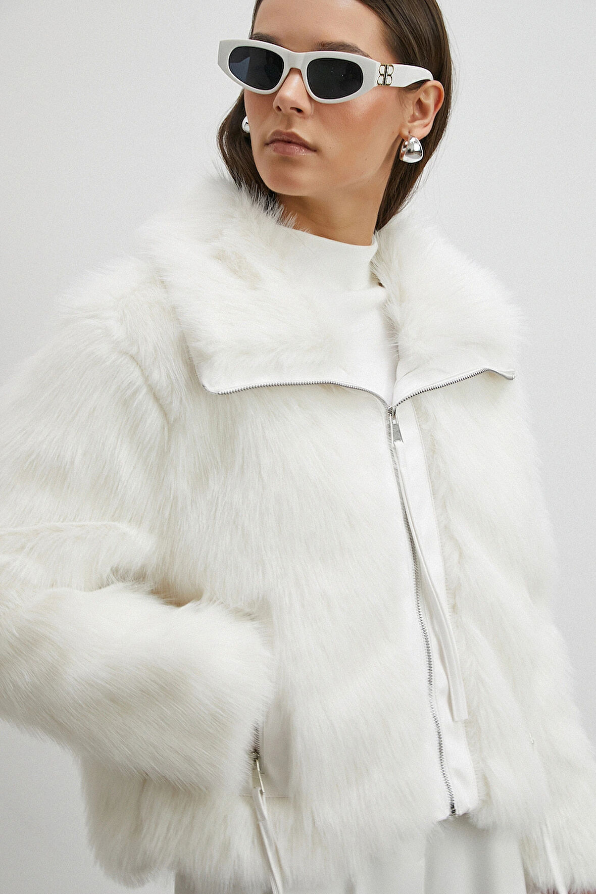 Deri Garnili Lolita Mont Beyaz