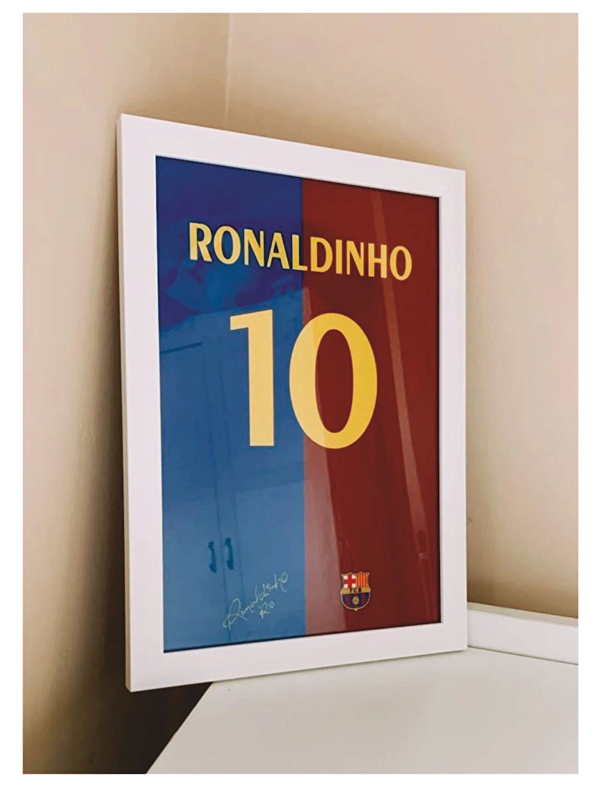 30x42 cm Ronaldinho Forma Tasarımlı Poster Tablo Çerçeve 1 mm PVC Cam Korumalı
