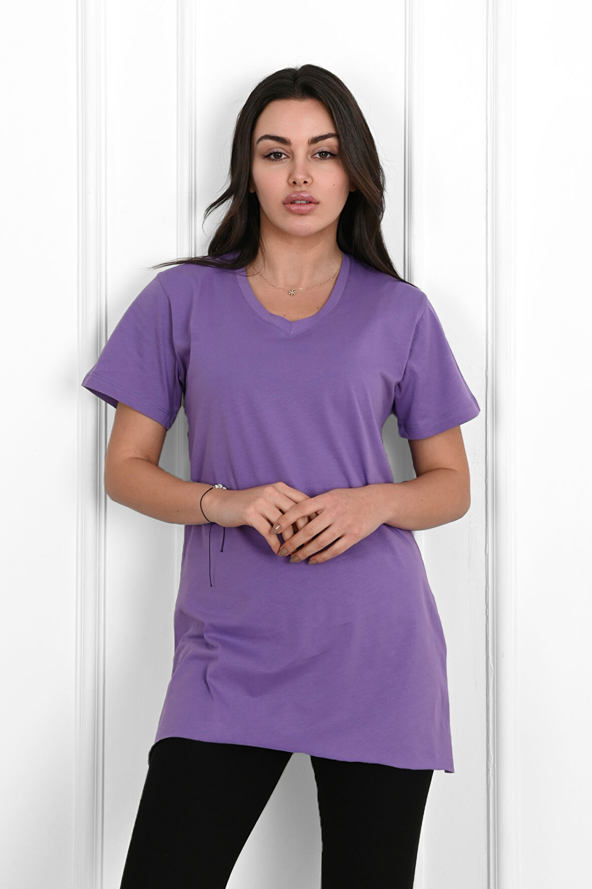 Kadın V yaka Yırtmaçlı  T-Shirt 8783-22