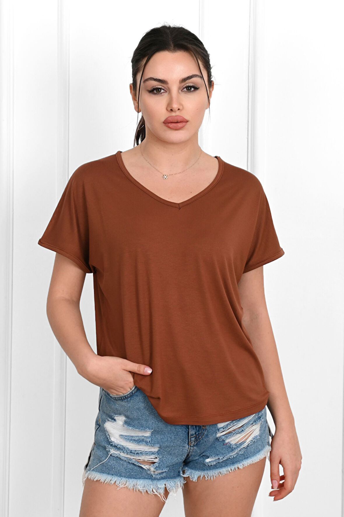 Kadın V Yaka Kısa Kollu T-shirt 1478-23