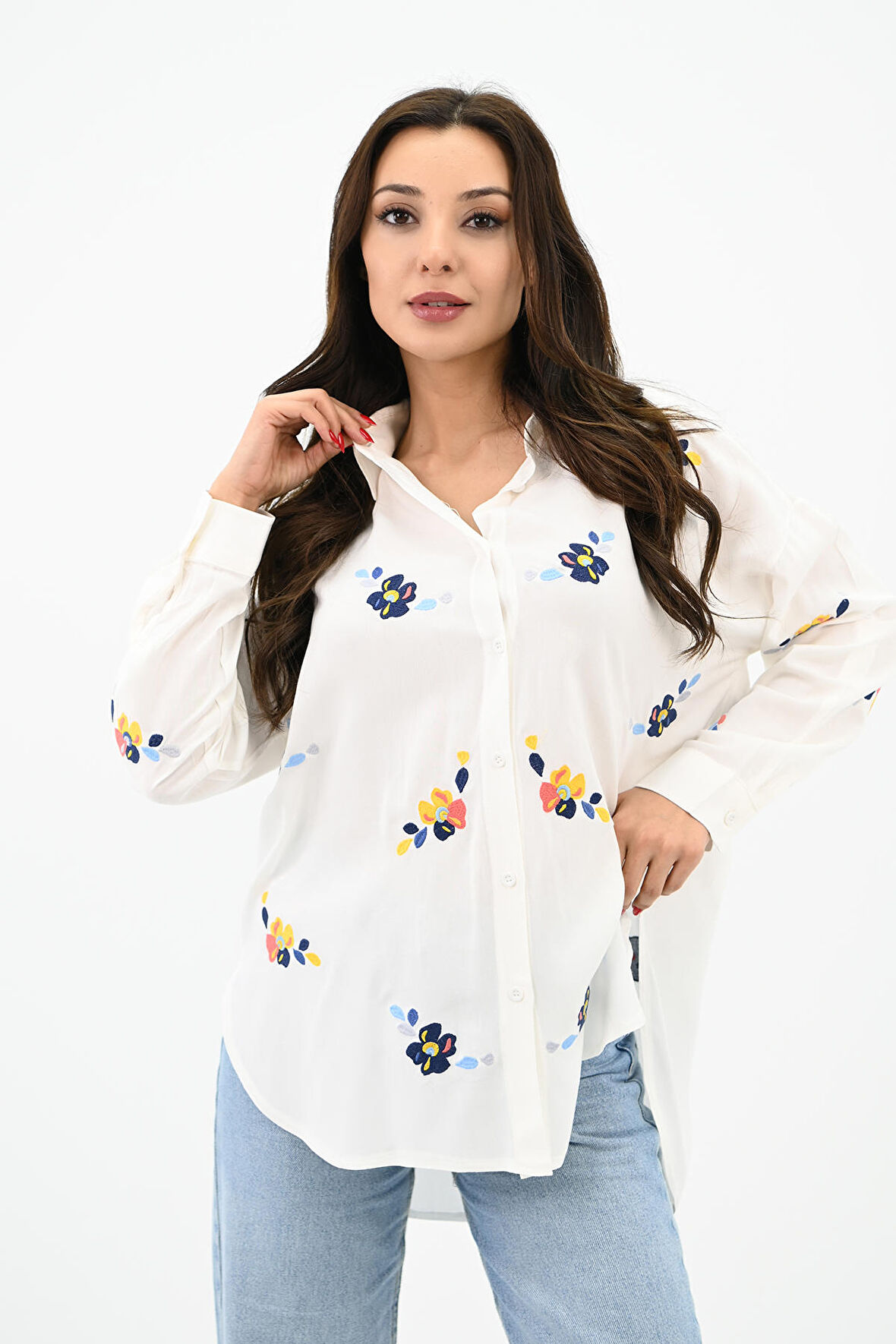 Kadın Nakış İşlemeli Oversize Gömlek 1735-24