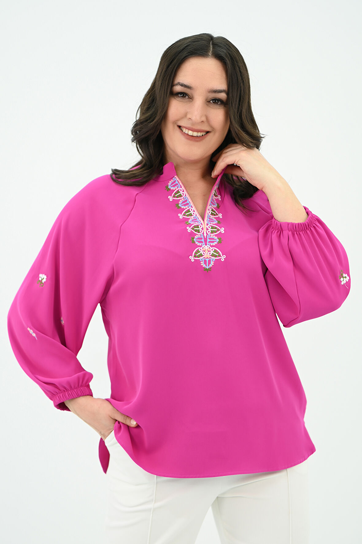 Kadın Nakış Detaylı Uzun Kollu Bluz 1715-24