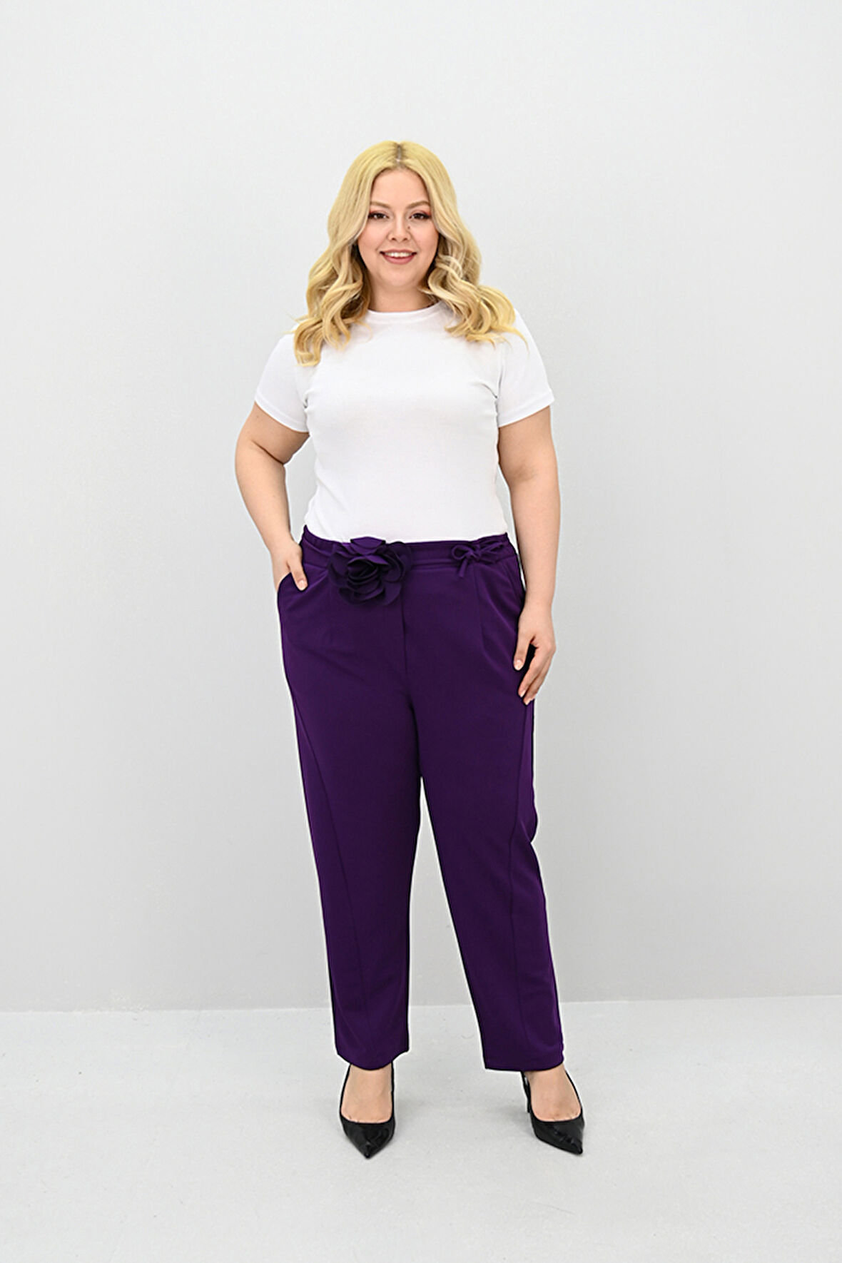 Kadın Büyük Beden Gül Kemer Detaylı Yüksek Bel Pantolon 6327-25