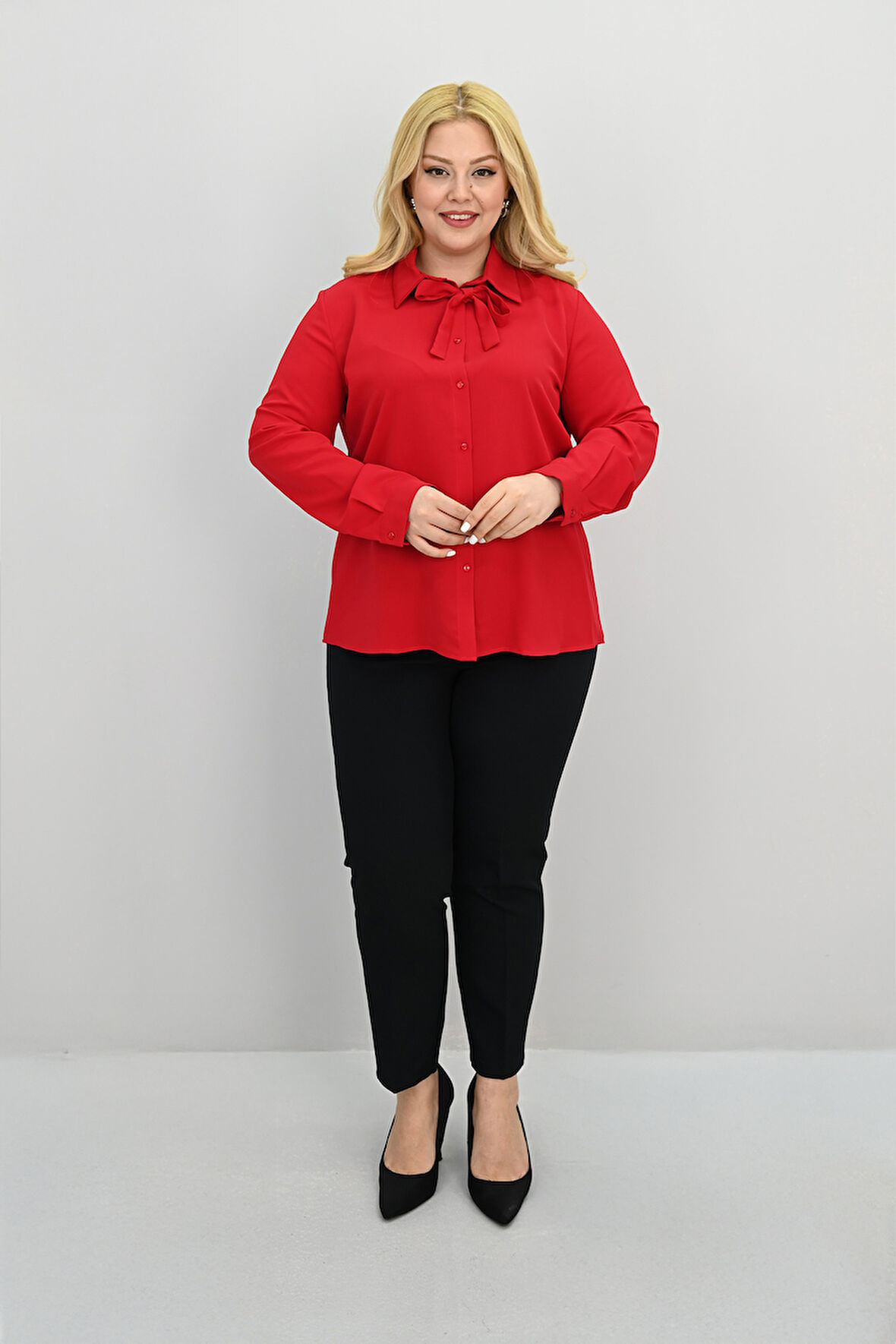 Kadın Büyük Beden Yaka Fular Bağlama Detaylı Gömlek 0035-25