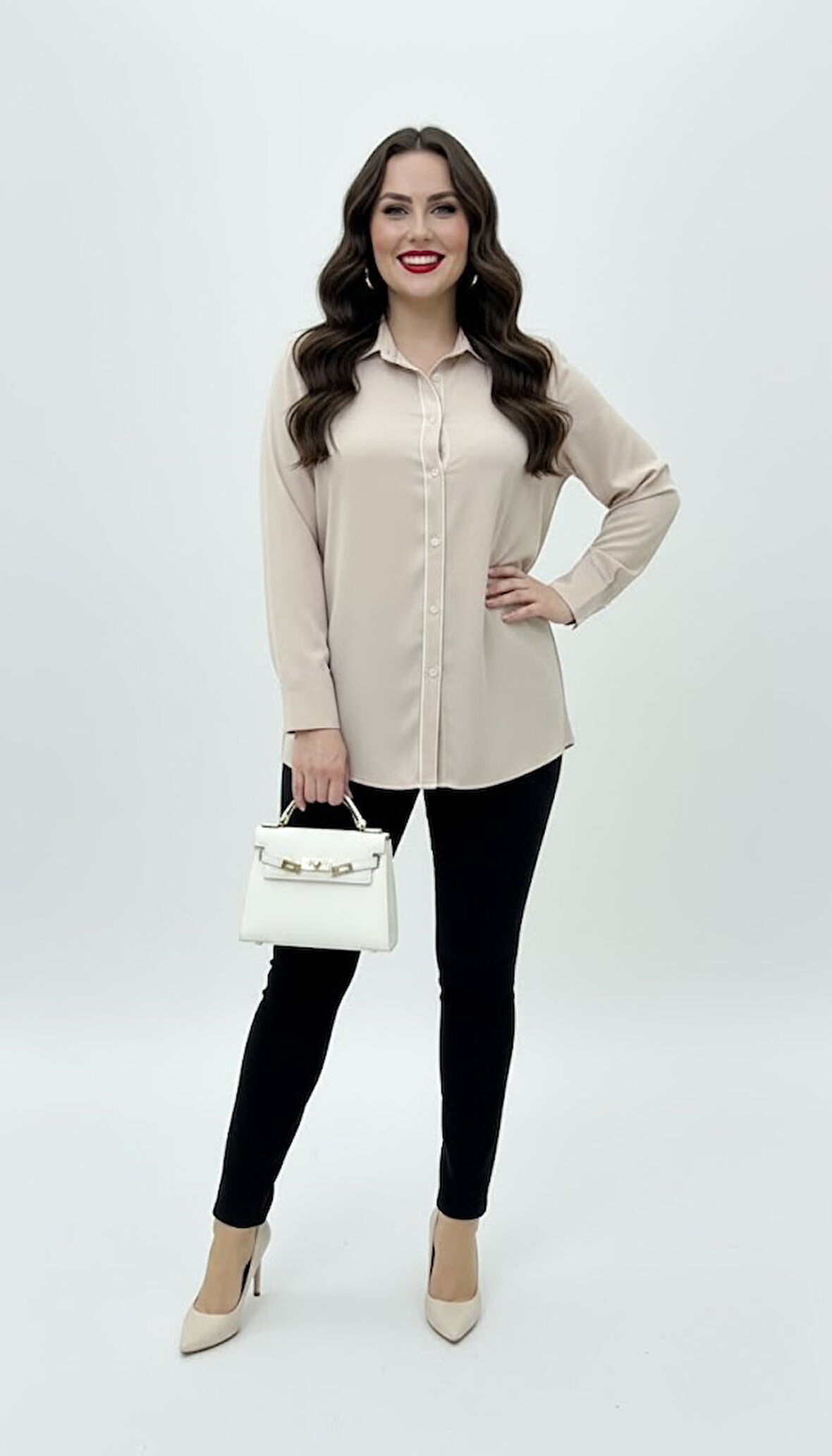 Kadın Büyük Beden Uzun Kollu Önde Ara Biye Detaylı Dökümlü Kumaş Gömlek 1991