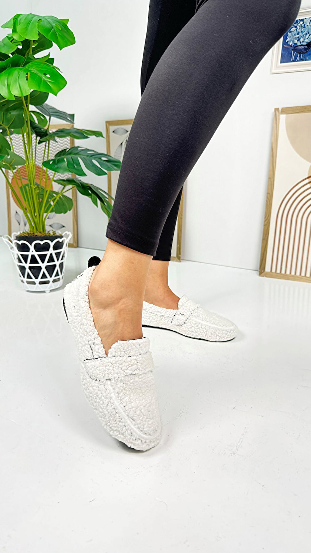 Günlük Kadın Loafer Peluş Astarlı  Oval Burunlu Alçak Desenli Tabanlı Ayakkabı 375