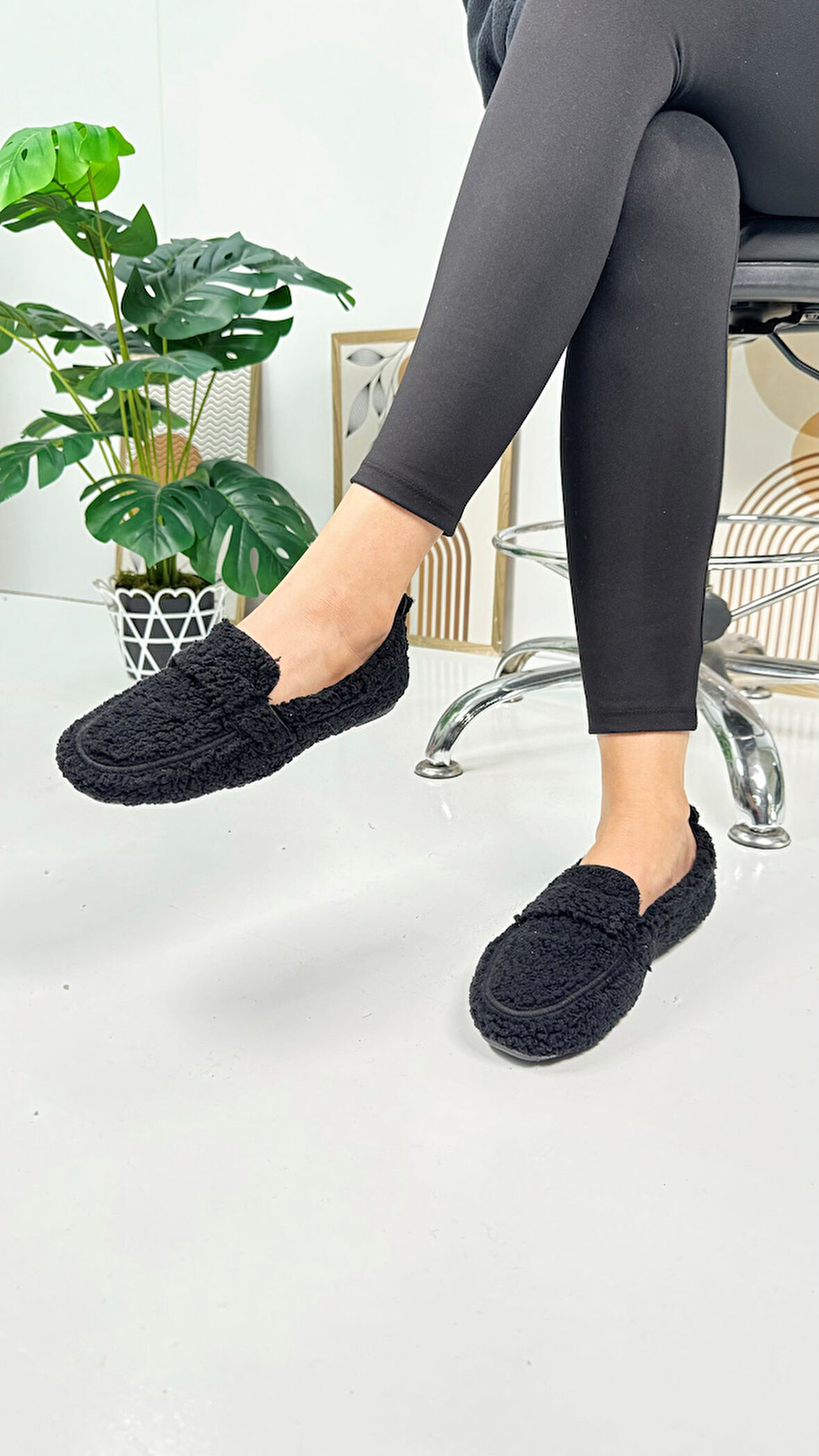 Günlük Kadın Loafer Peluş Astarlı  Oval Burunlu Alçak Desenli Tabanlı Ayakkabı 375
