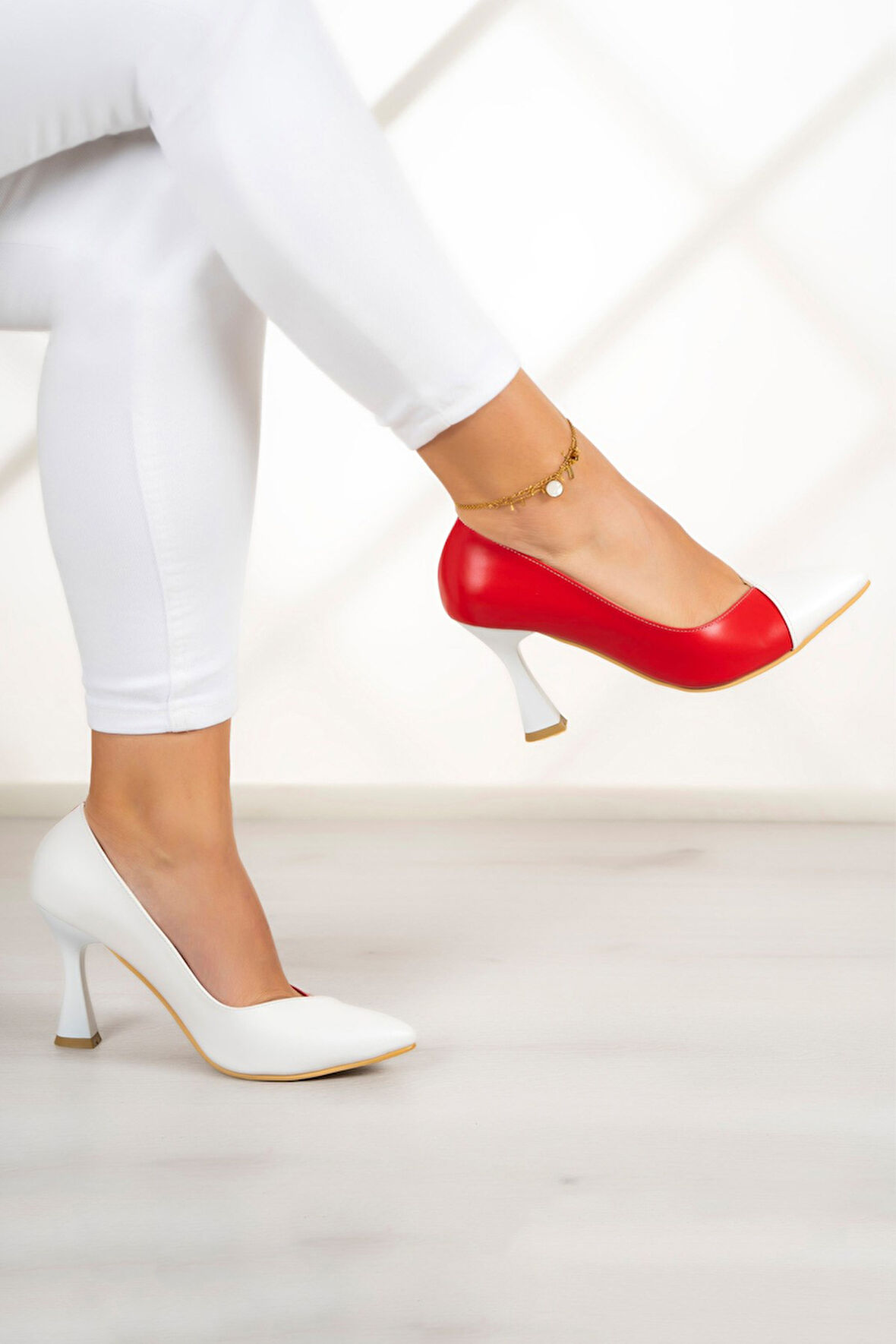 Jatqılı Plus Kırmızı Beyaz Kadeh Topuklu Ayakkabı