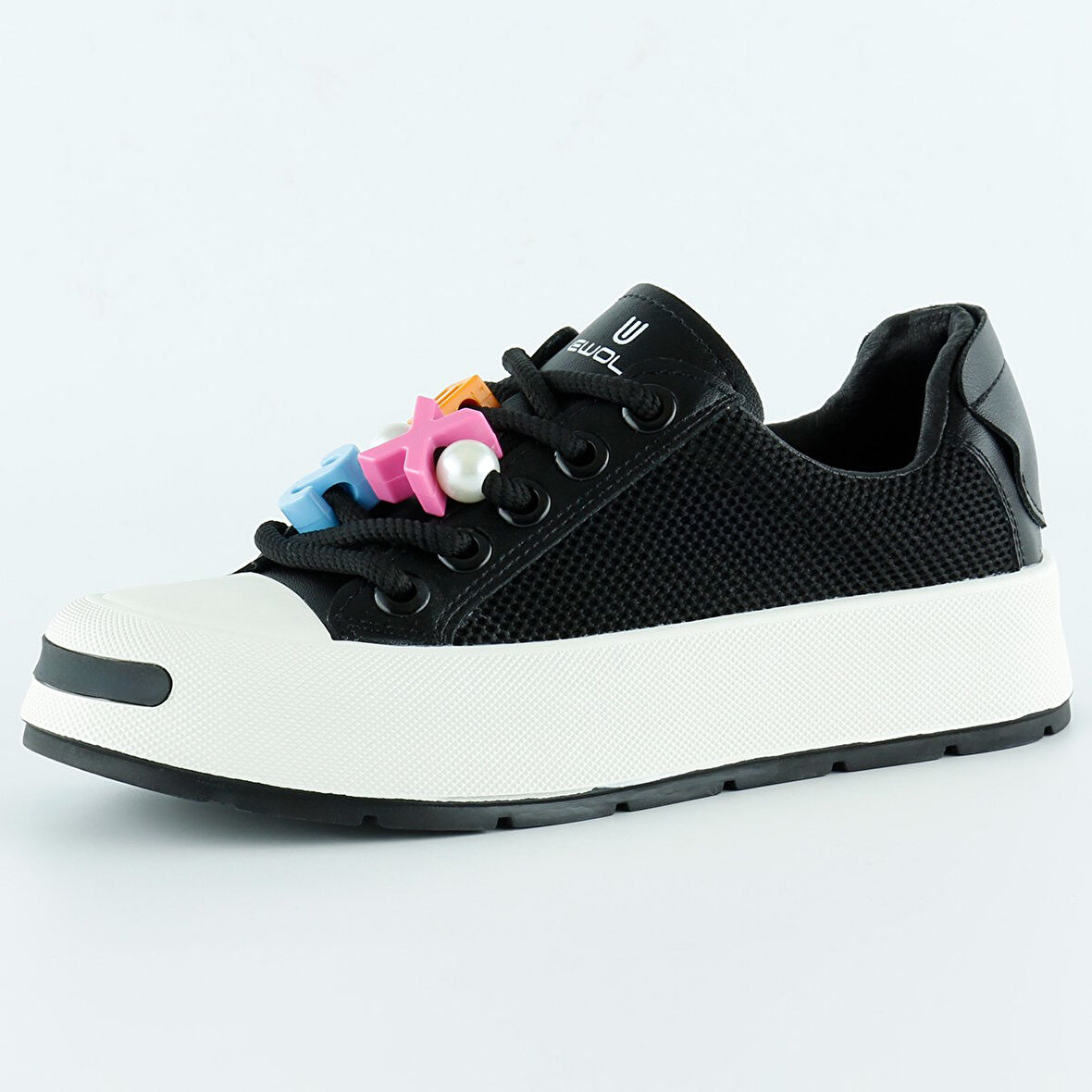 Siyah Yüksek Taban Spor Fileli Harf Detaylı İncili Bağcıklı Platform Sneaker