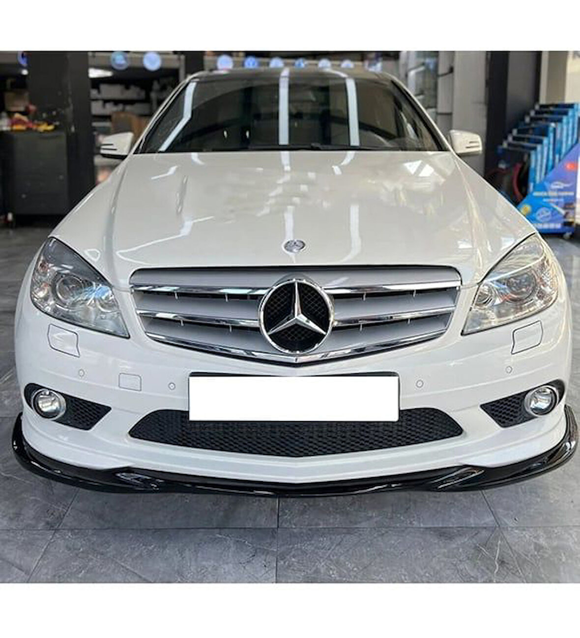 Mercedes W204 C180 Makyajsız Kasa Ön Lip Boyasız