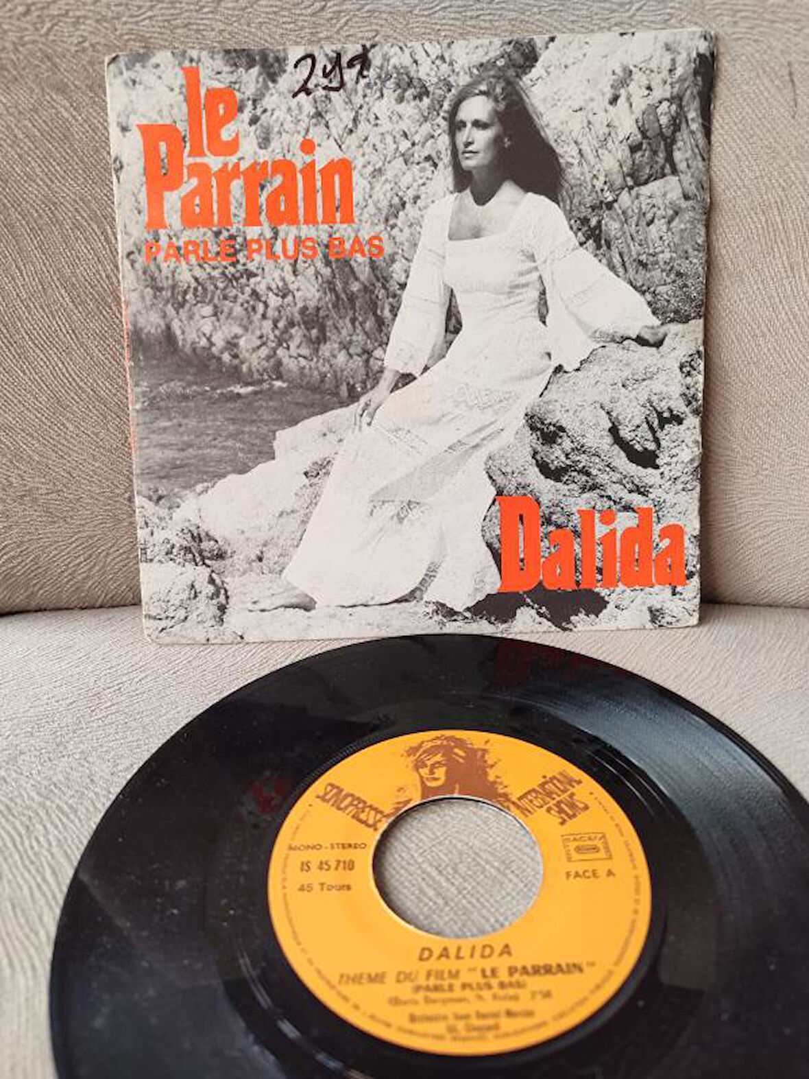 DALIDA - Parle Plus Bas (Theme Du Film ’’Le Parrain’’) -1972 Fransa Basım 45lik Plak 2.el