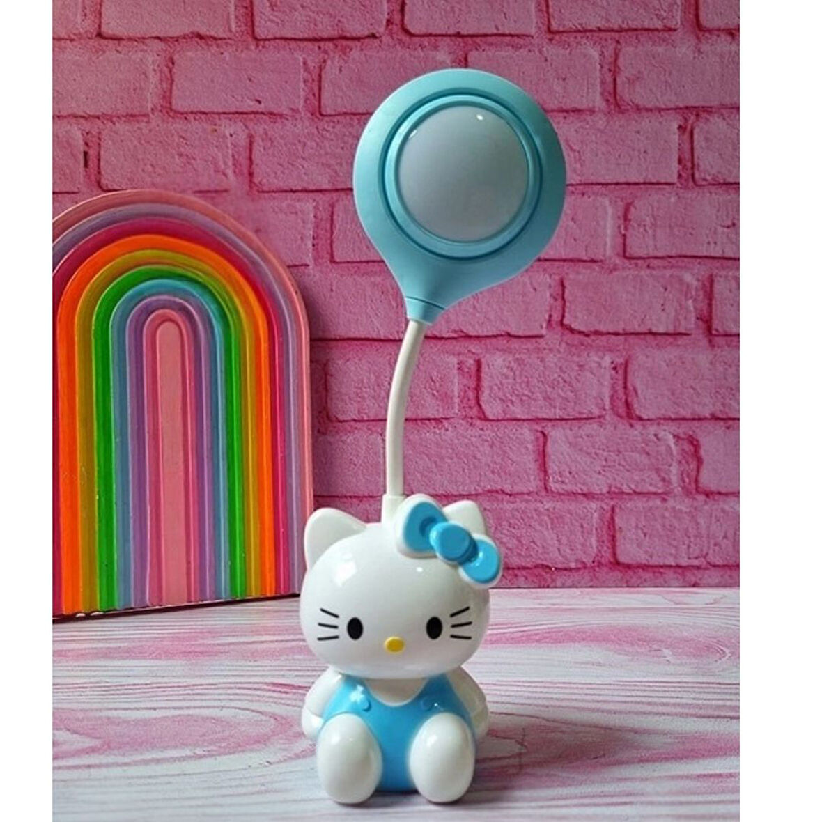 Sanrio Hello Kitty Tasarımlı Şarzlı Çocuk Odası Masa Lambası