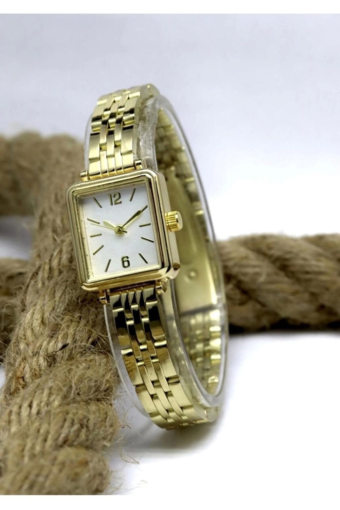 Vintage Model Genç Kadın / Kız Kol Saati Şah-259