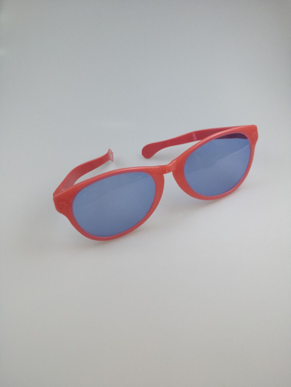 PARTİ GÖZLÜĞÜ BÜYÜK KIRMIZI