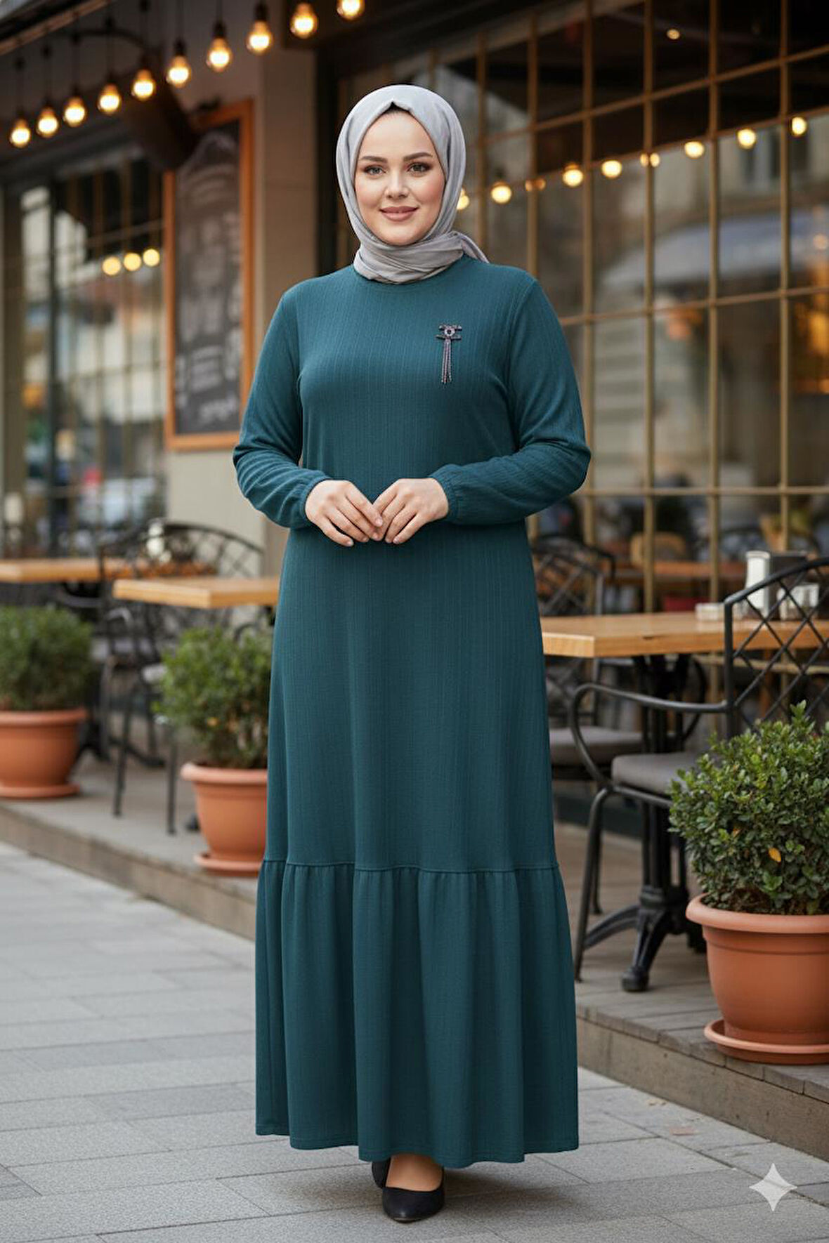 Hesna Kadın Derya Fitilli Doku Eteği Farbalı Broşlu Petrol Elbise