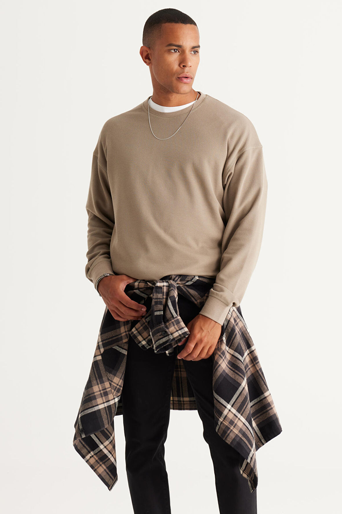 Erkek Açık Haki Loose Fit Içi Polarlı 3 Iplik Bisiklet Yaka Jakarlı Sweatshirt