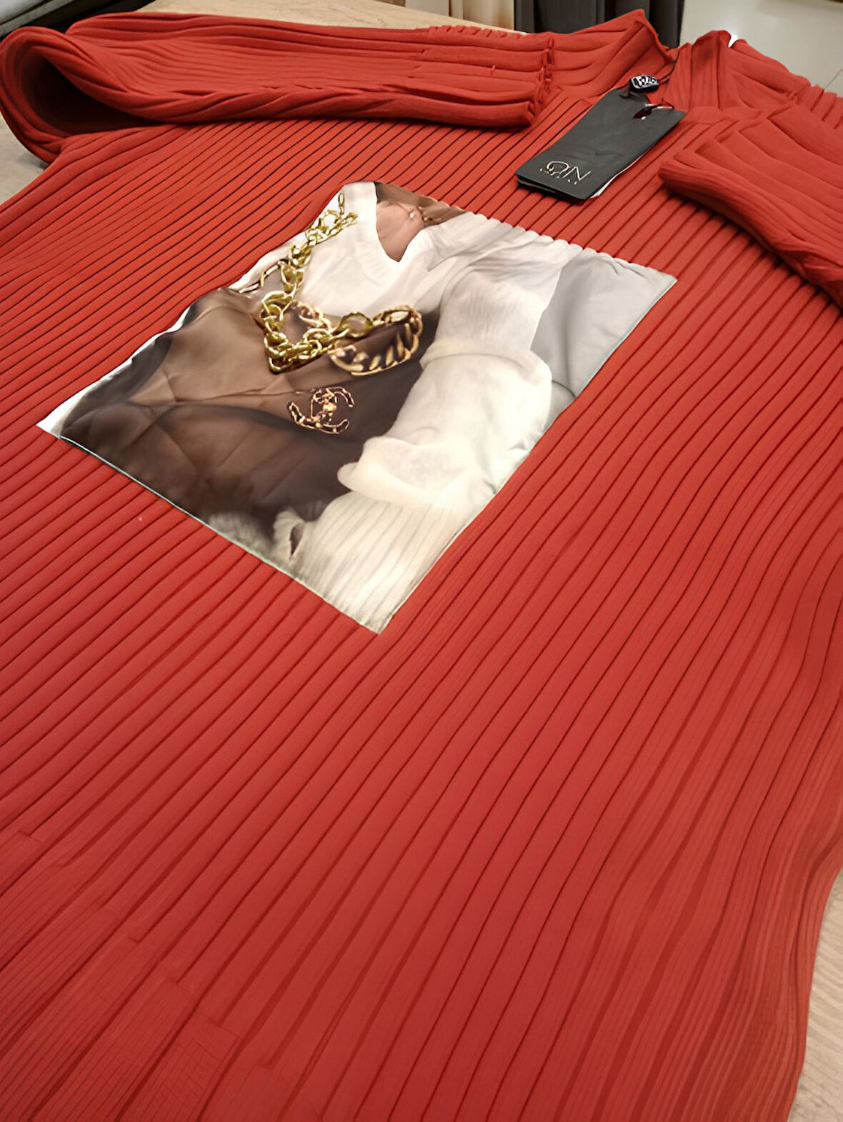 On Fashion Hakim Yaka Önü Baskı ve Zincir Detaylı Kazak