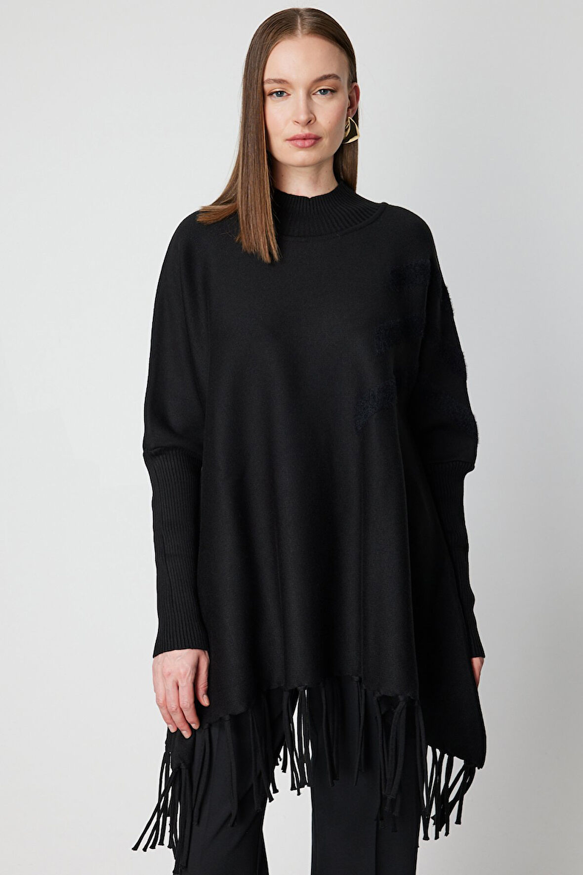 On Kadın Püskül Detaylı Panço 65910 Siyah