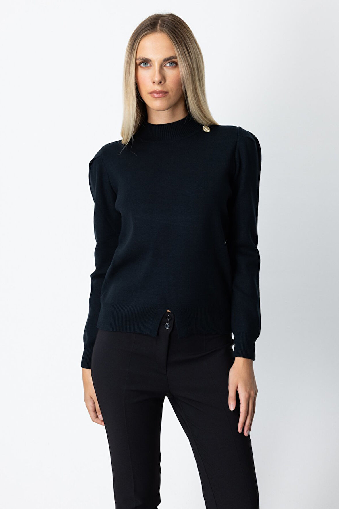 On Kadın Dik Yaka Düğme Detaylı Kazak 65331 Siyah