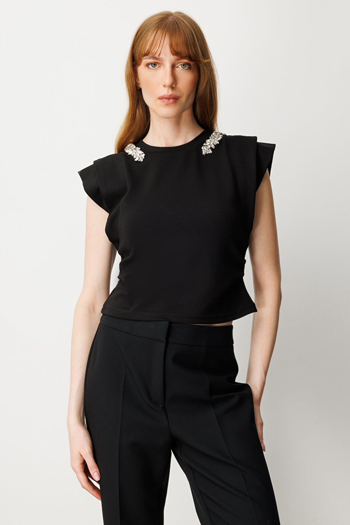 On Kadın Yakası Taş Detaylı Sıfır Yaka Bluz 66310 Siyah