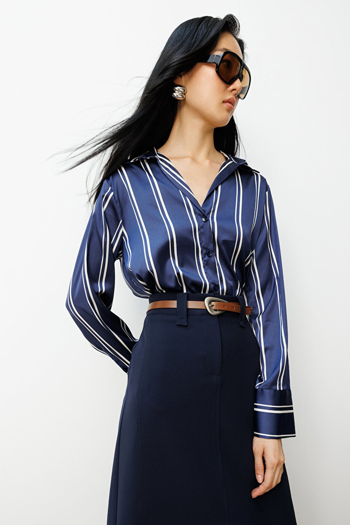 On Kadın Çizgili Saten Gömlek 64300 Laci-Ekru