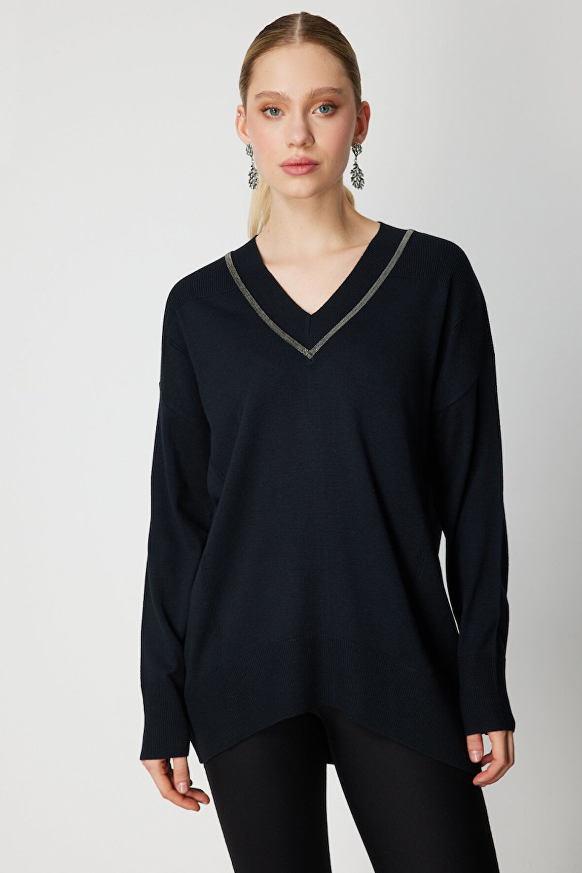 On Kadın V Yaka Taşlı Triko Kazak 65311 Siyah