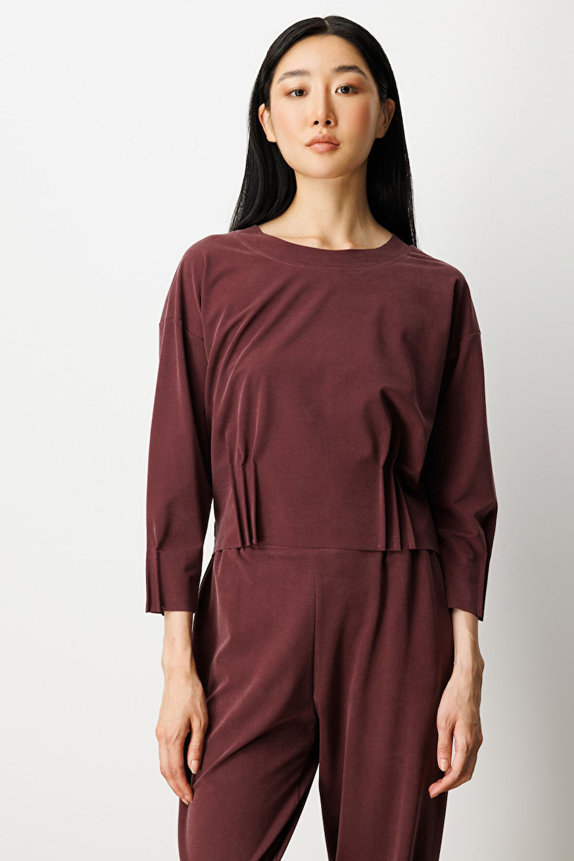 On Kadın Pile Detaylı Sıfır Yaka Bluz 64408 Bordo