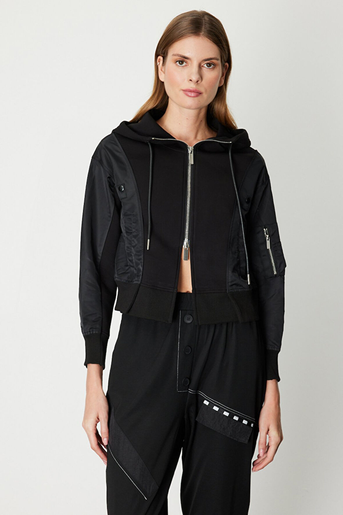 On Kadın Mix Kumaş Spor Mont 60713 Siyah