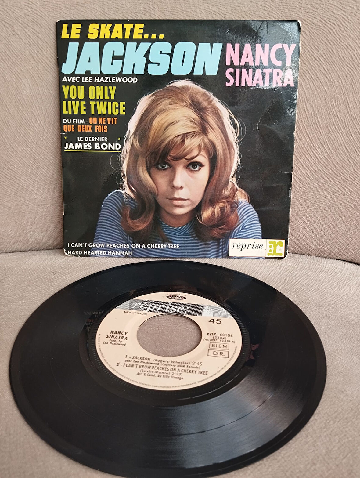 Nancy Sinatra – Le Skate... Jackson - 1967  Fransa Basım 4 Parçalık 45 Lik EP Plak