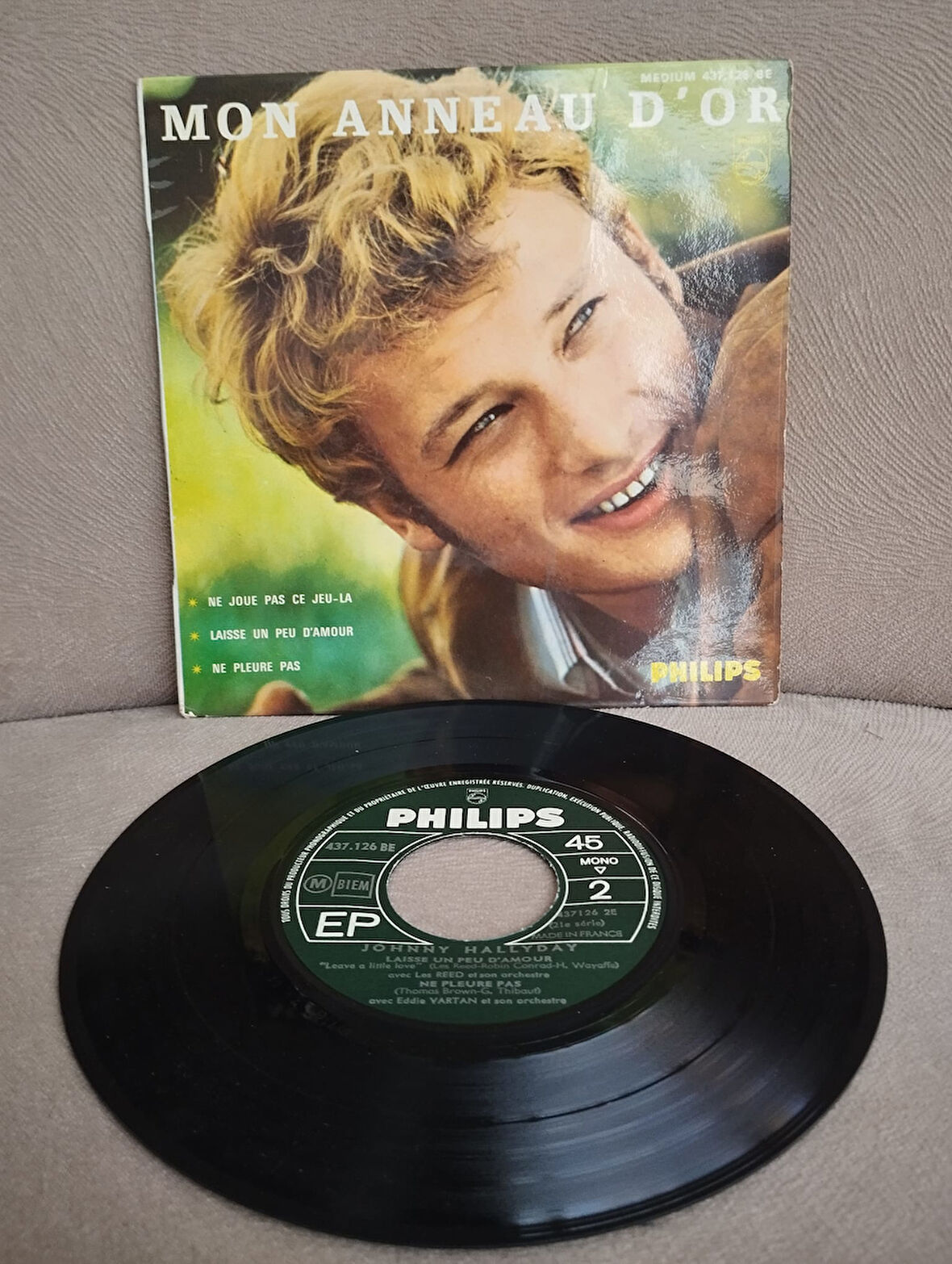 Johnny Hallyday – Mon Anneau D’or -  1965 Fransa Basım  45 LİK EP PLAK