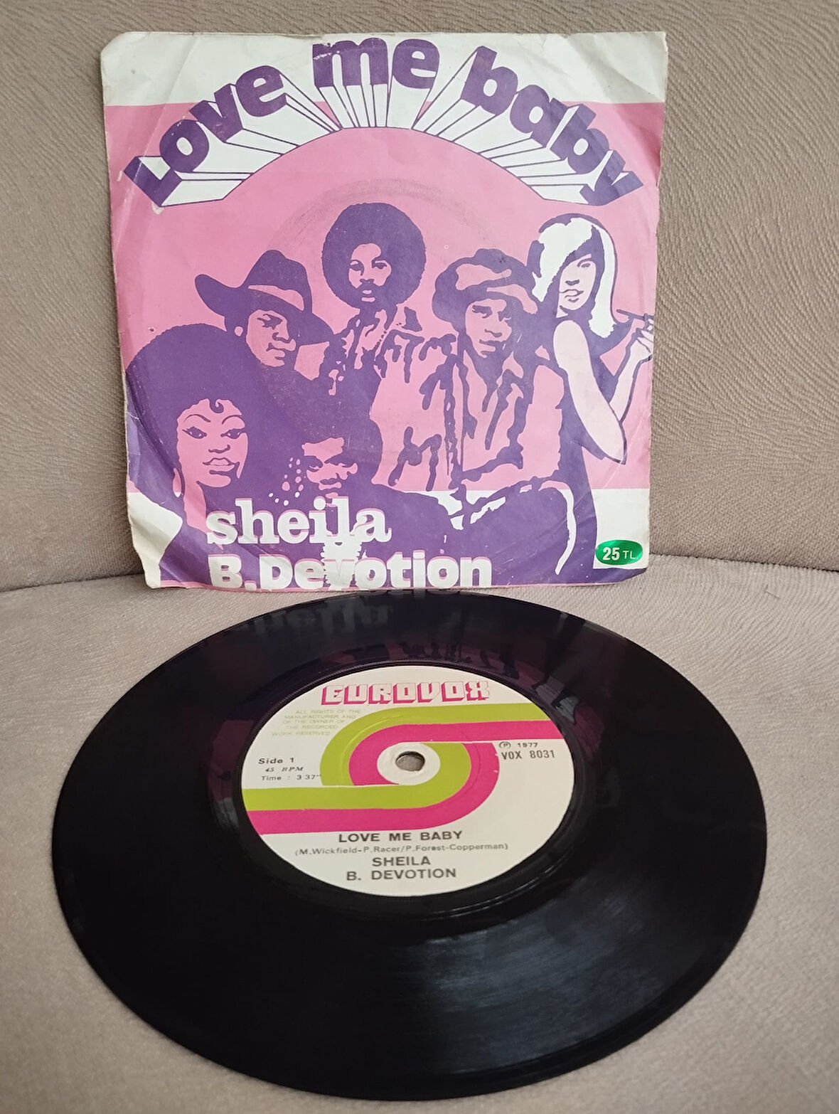 Sheila B.Devotion  ‎– Love Me Baby -  1977 Türkiye Basım  45 LİK PLAK