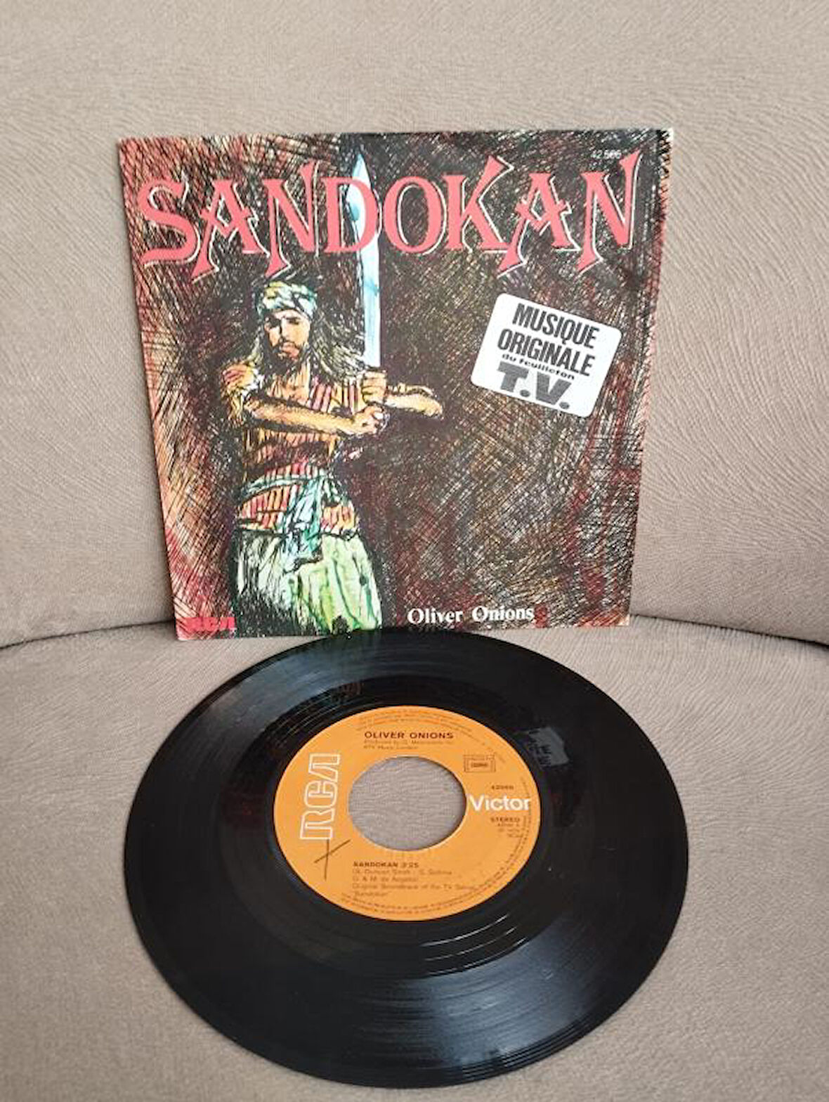 Oliver Onions – Sandokan - 1976 Fransa Basım 45lik Plak