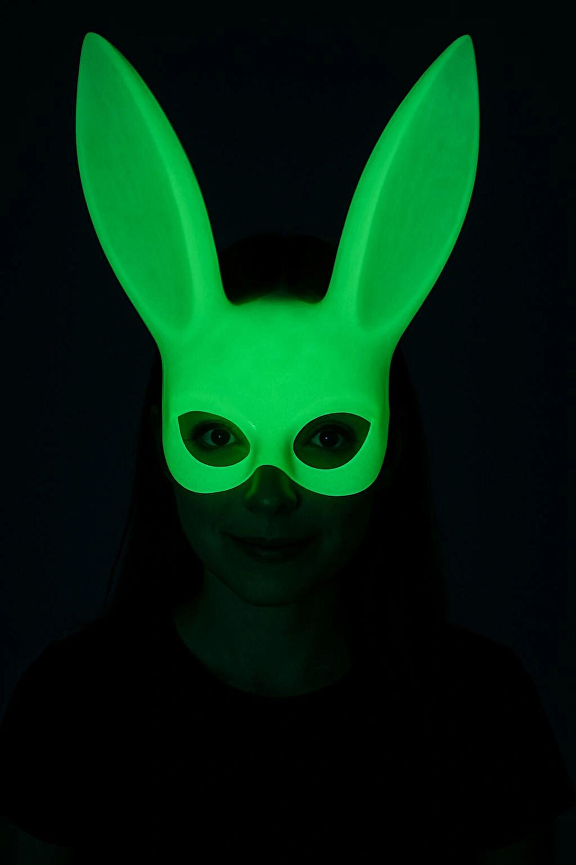 Karanlıkta Parlayan Fosforlu Tavşan Maskesi - Glow Bunny Masquerade Maske (32x22 Cm)