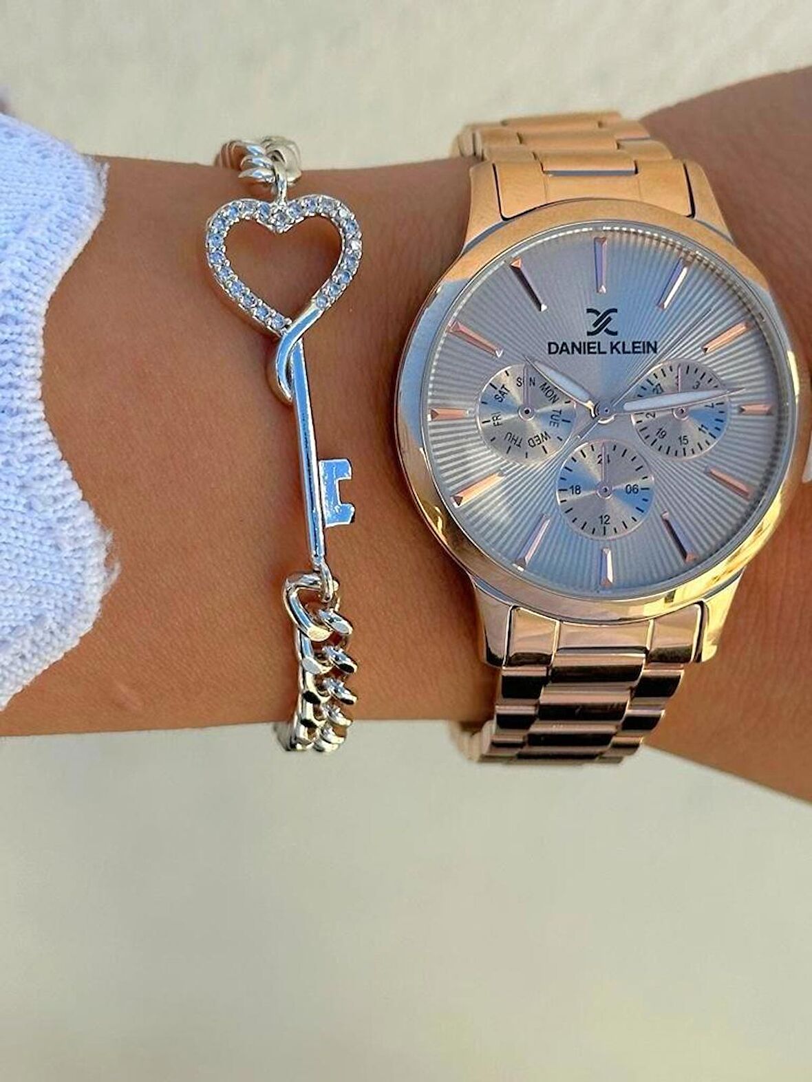 DK.FT.1.371 Daniel Klein Çelik Kordon 30 Mt Suya Dayanıklı Yeni Sezon Şık Tasarım Kadın Kol Saati