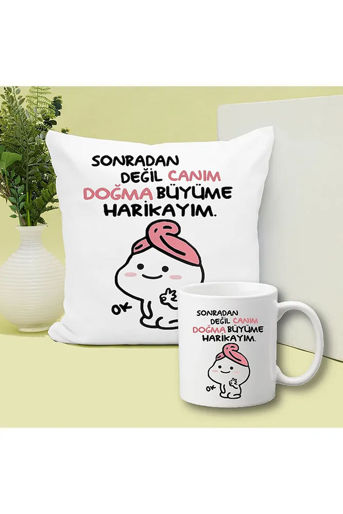 Doğma Büyüme Harikayım Baskılı Kupa ve Yastık Hediyelik Set Arkadaşa Hediye