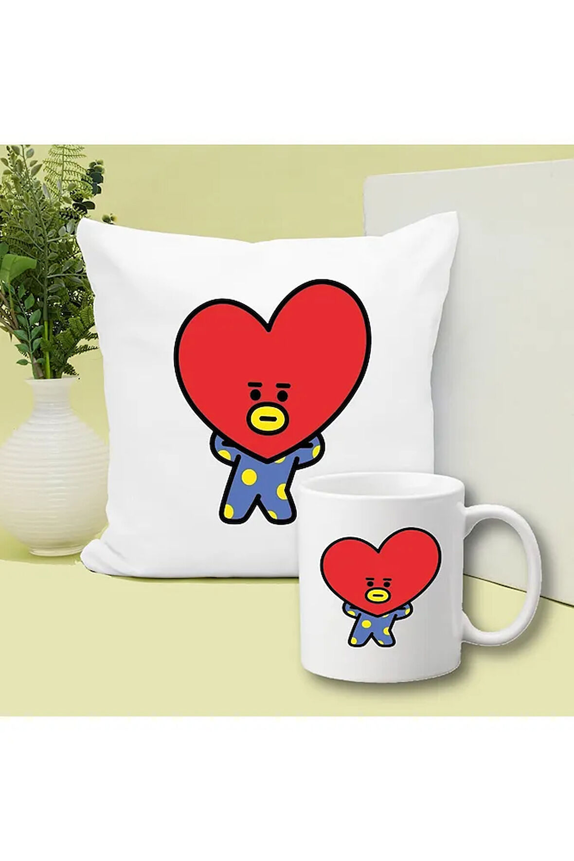 Bts Karakter Baskılı Kupa ve Yastık Hediyelik Set Arkadaşa Hediye