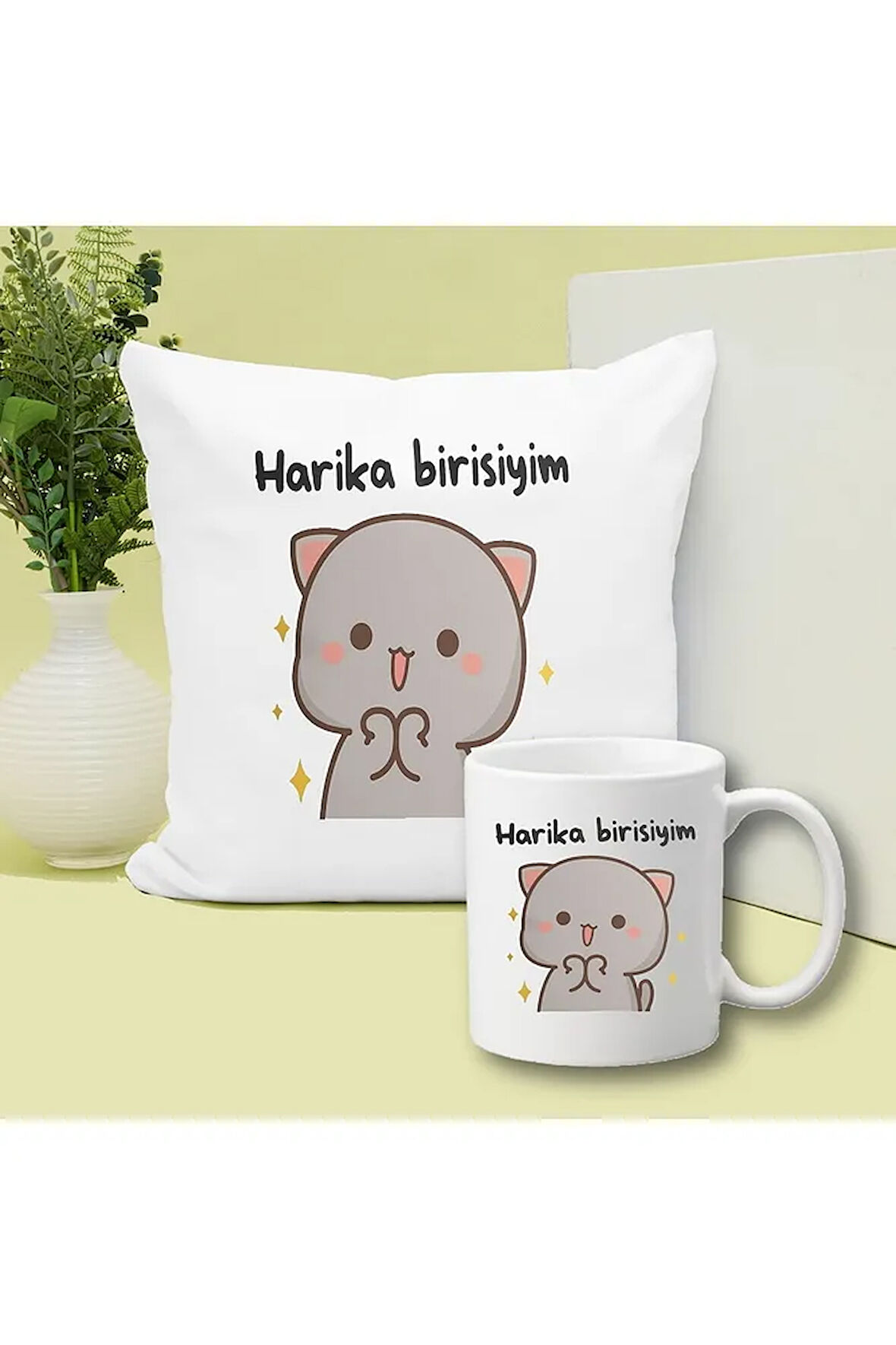 Harika Birisiyim Megaloman Baskılı Kupa ve Yastık Hediyelik Set Arkadaşa Hediye