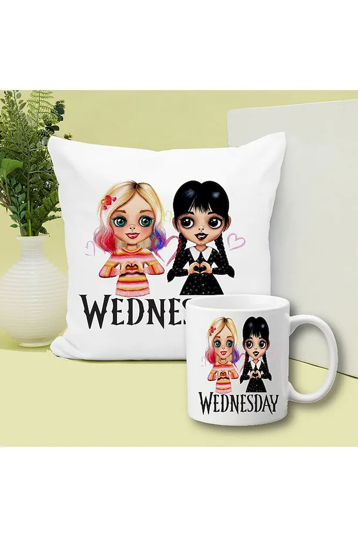 Wednesday Addams Baskılı Kupa ve Yastık Hediyelik Set Arkadaşa Hediye