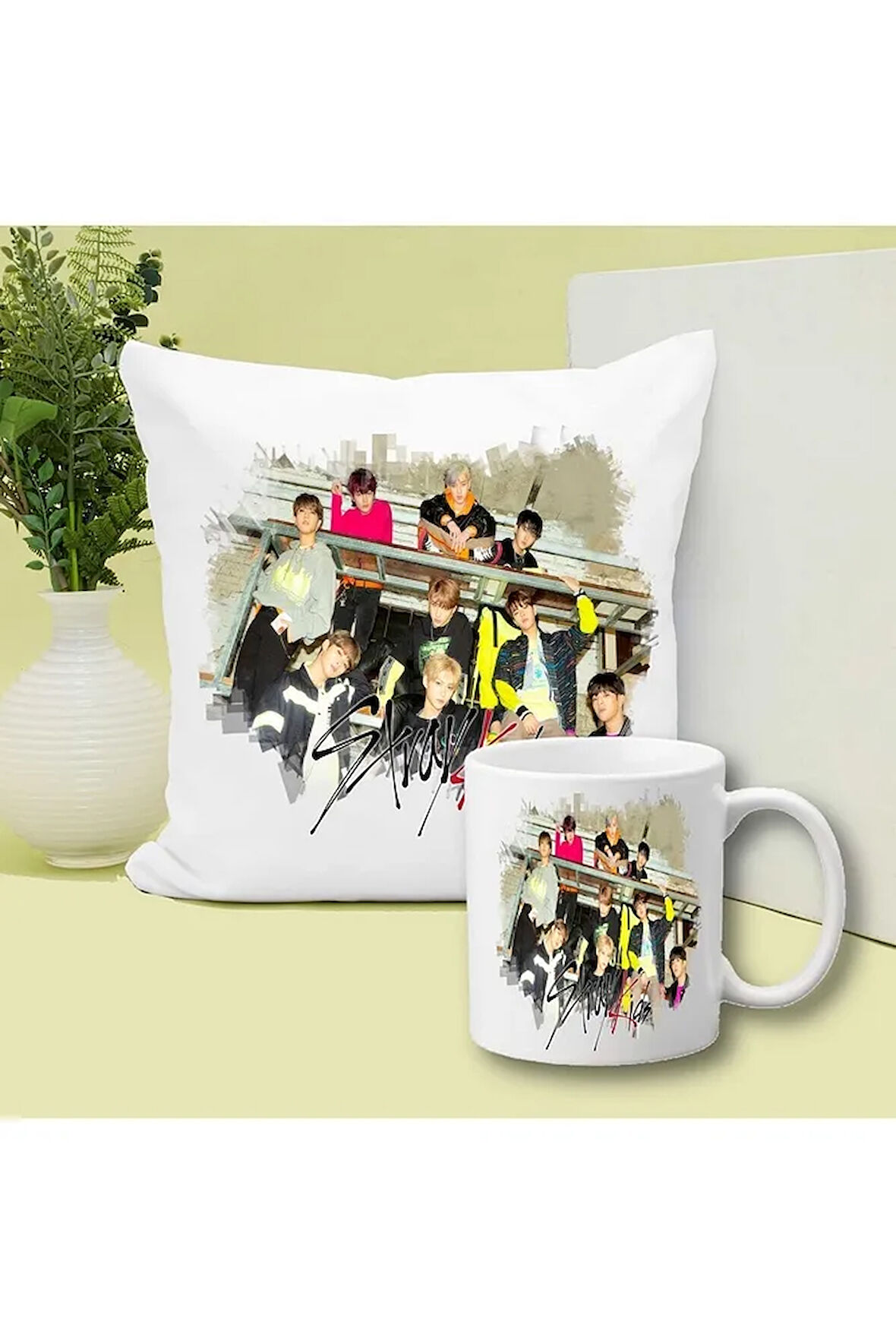 Stray Kids Baskılı Kupa ve Yastık Hediyelik Set Arkadaşa Hediye