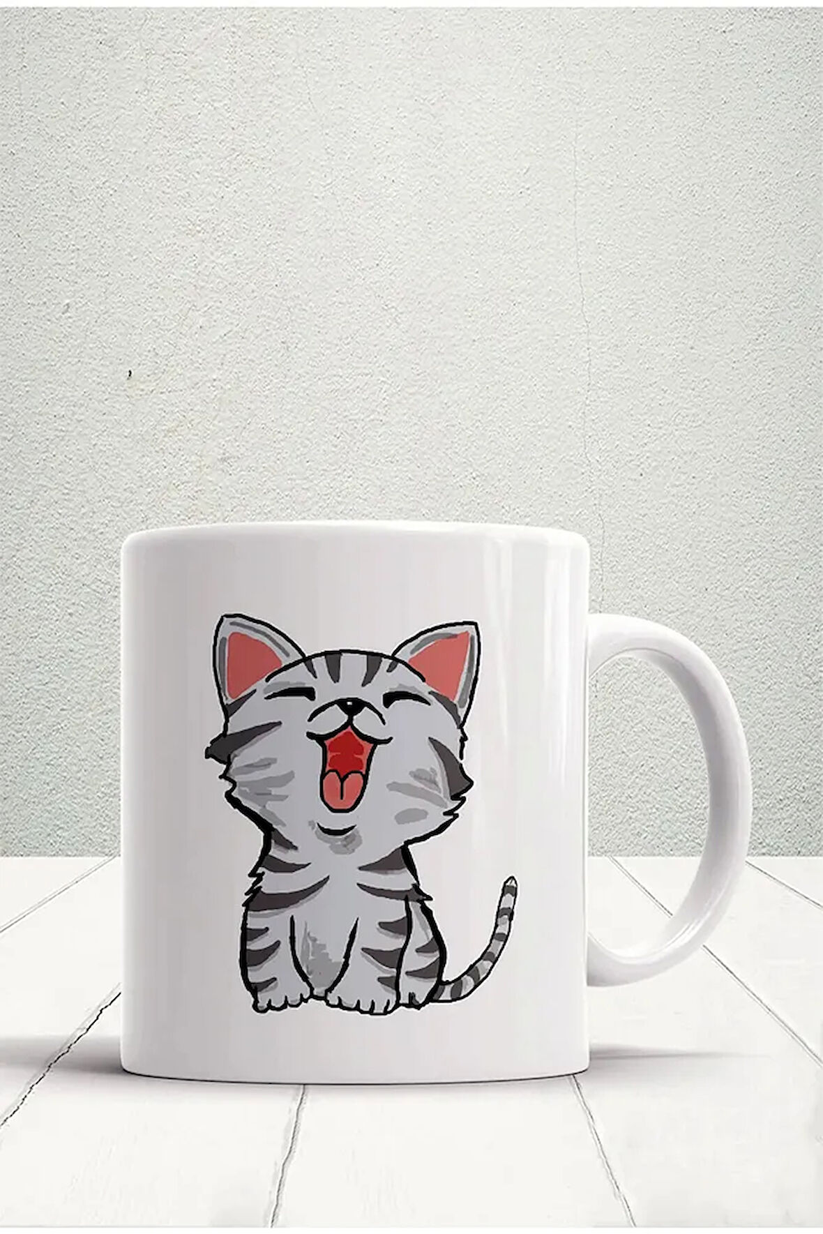 Neşeli Yavru Gri Kedi Baskılı Kupa Bardak - Kedili Kupa