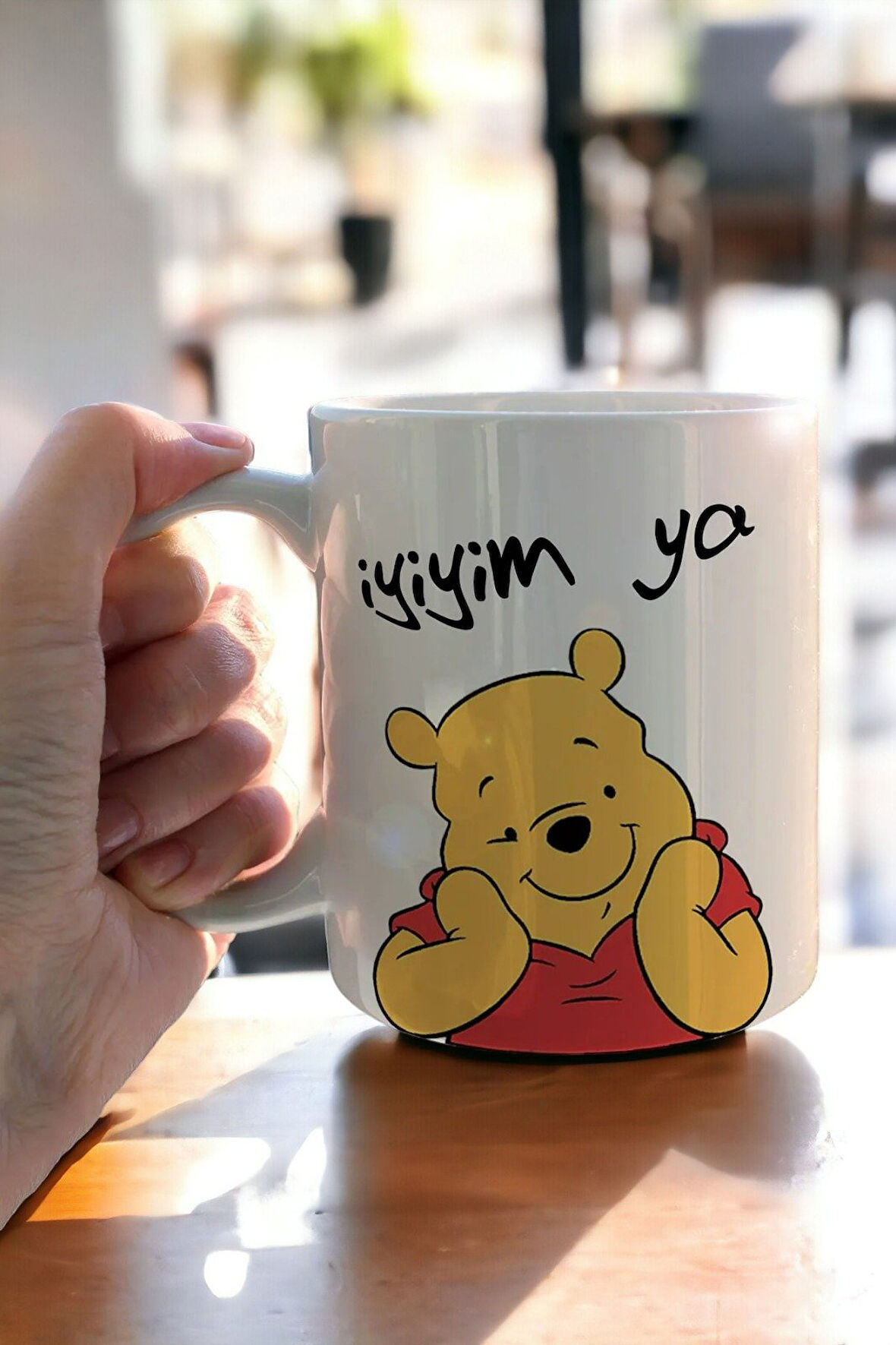 Hediyemi Özel Tasarım Winnie The Pooh Baskılı Porselen Kupa Solmaz Çift Taraflı