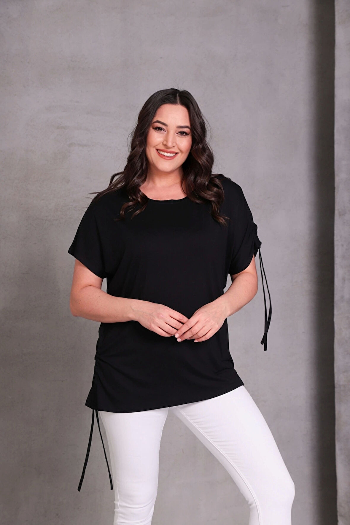 Kolu Eteği Büzmeli Bluz