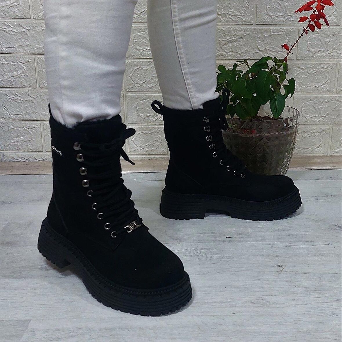 Pierre Cardin 52418 Siyah Süet İçi Kürklü Kaymaz Bayan Bot
