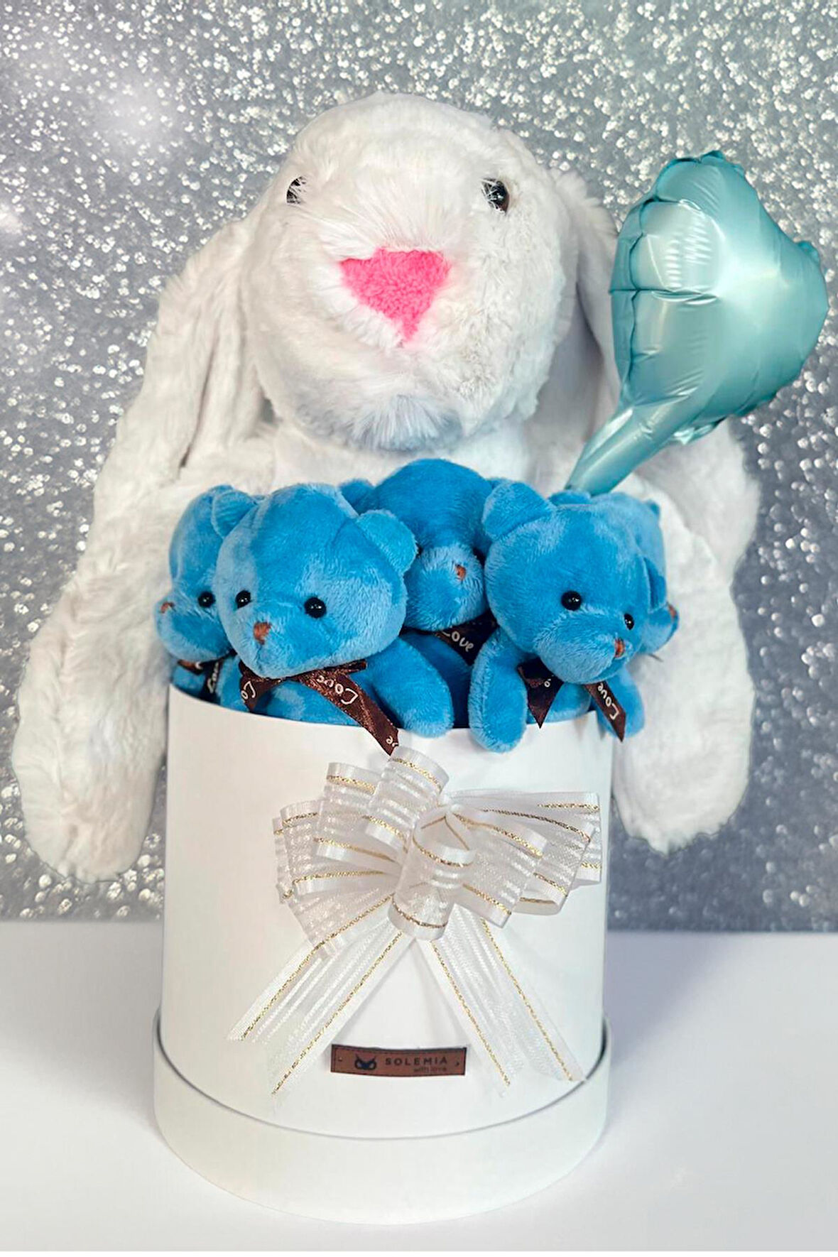 Özel Kututusunda; 45 cm Beyaz Jellycat Tavşan, 5'li Ayıcık ve Folyo Kalp Balonlu SET-Ayıcık Buketi